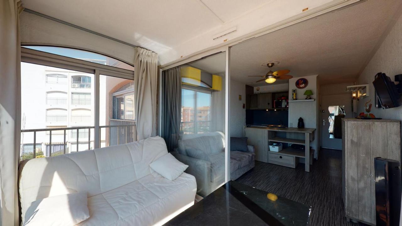 Appartement Studio avec belle vue sur le port à Agde Extérieur photo